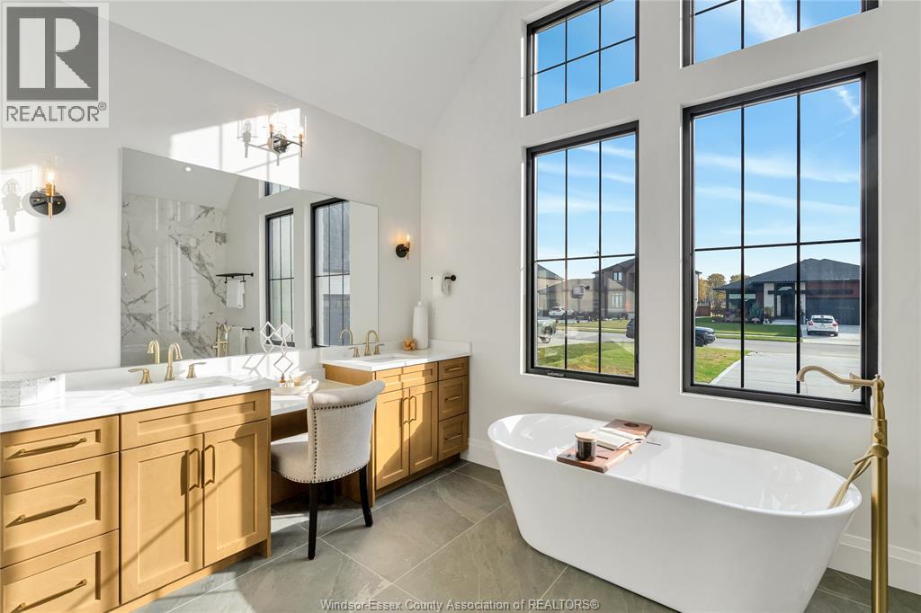 1443 Mullins Drive, Lakeshore, ON - Indoor Photo Showing Bathroom