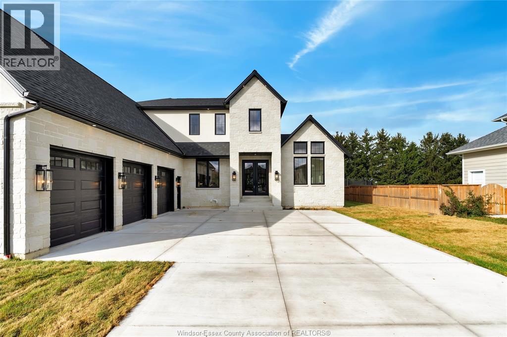 1443 Mullins Drive, Lakeshore, ON - Outdoor