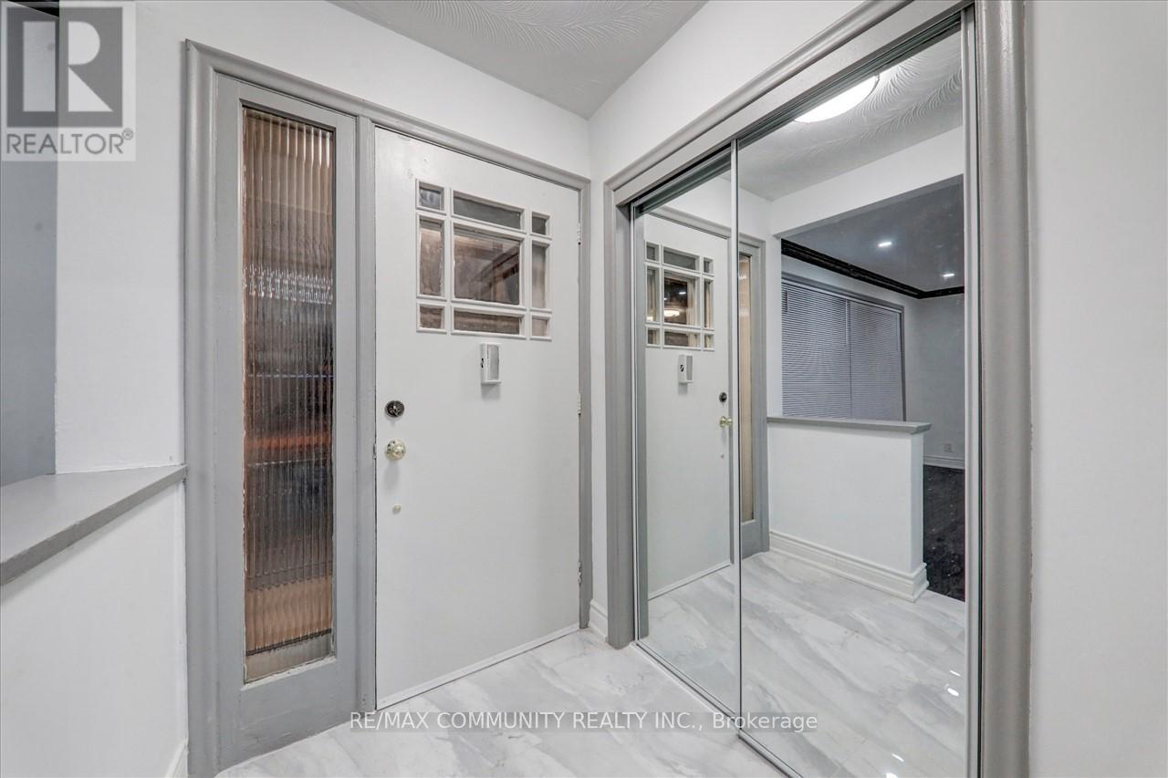 Main - 58 Gully Drive, Toronto, ON - Photo Showing Other Room