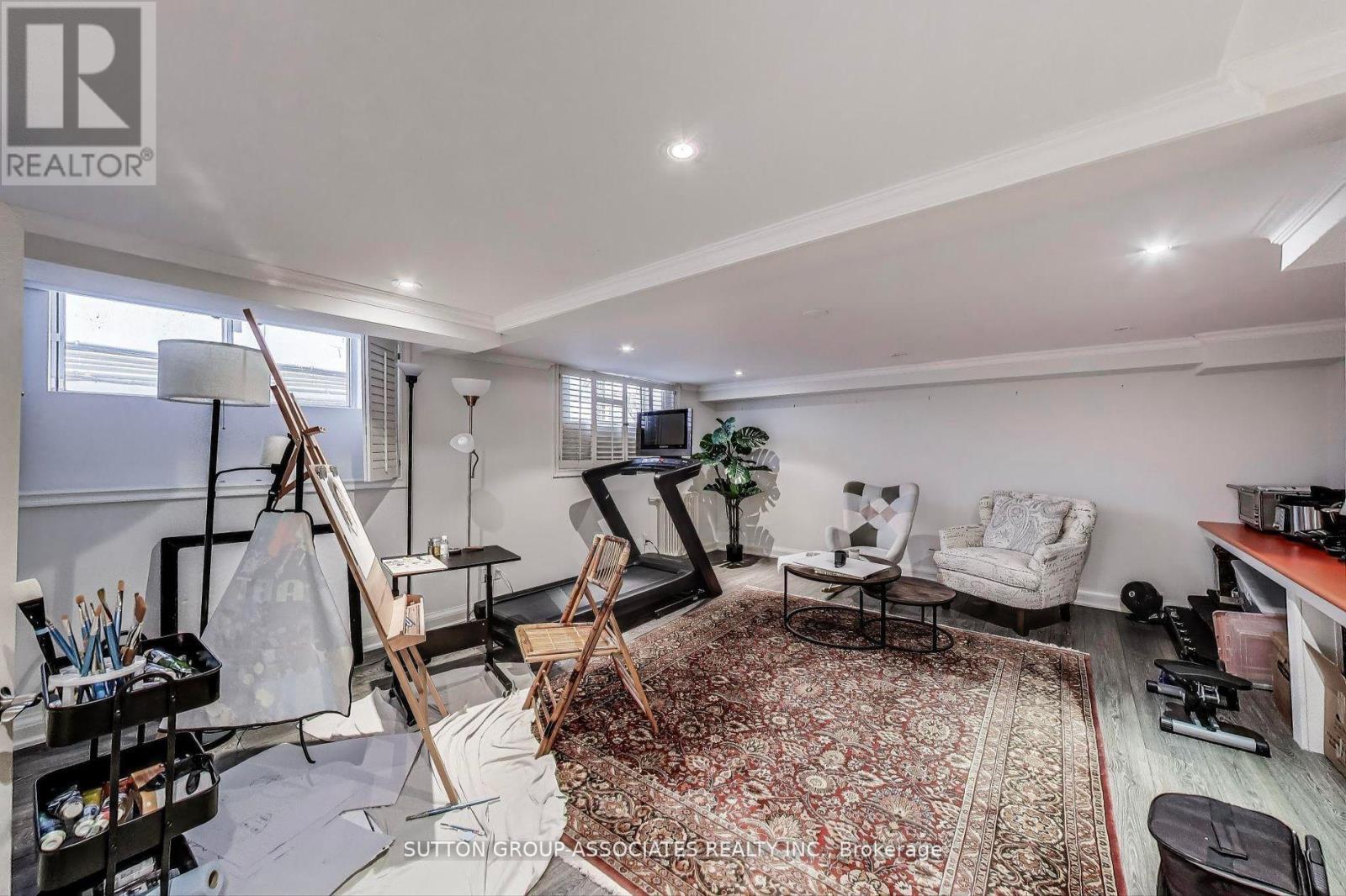 202 Forest Hill Road, Toronto, ON - Indoor
