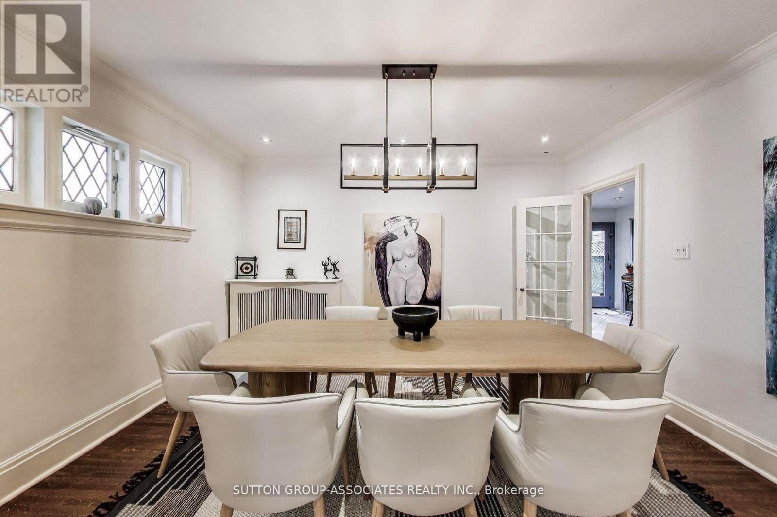 202 Forest Hill Road, Toronto, ON - Indoor Photo Showing Dining Room