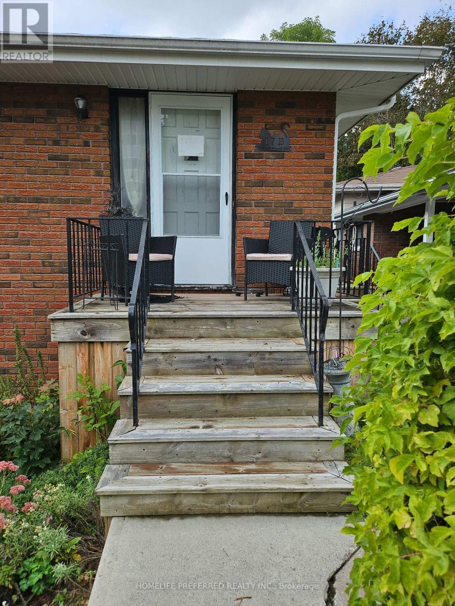 17B Beechwood Drive, Peterborough (Monaghan Ward 2), ON - Outdoor