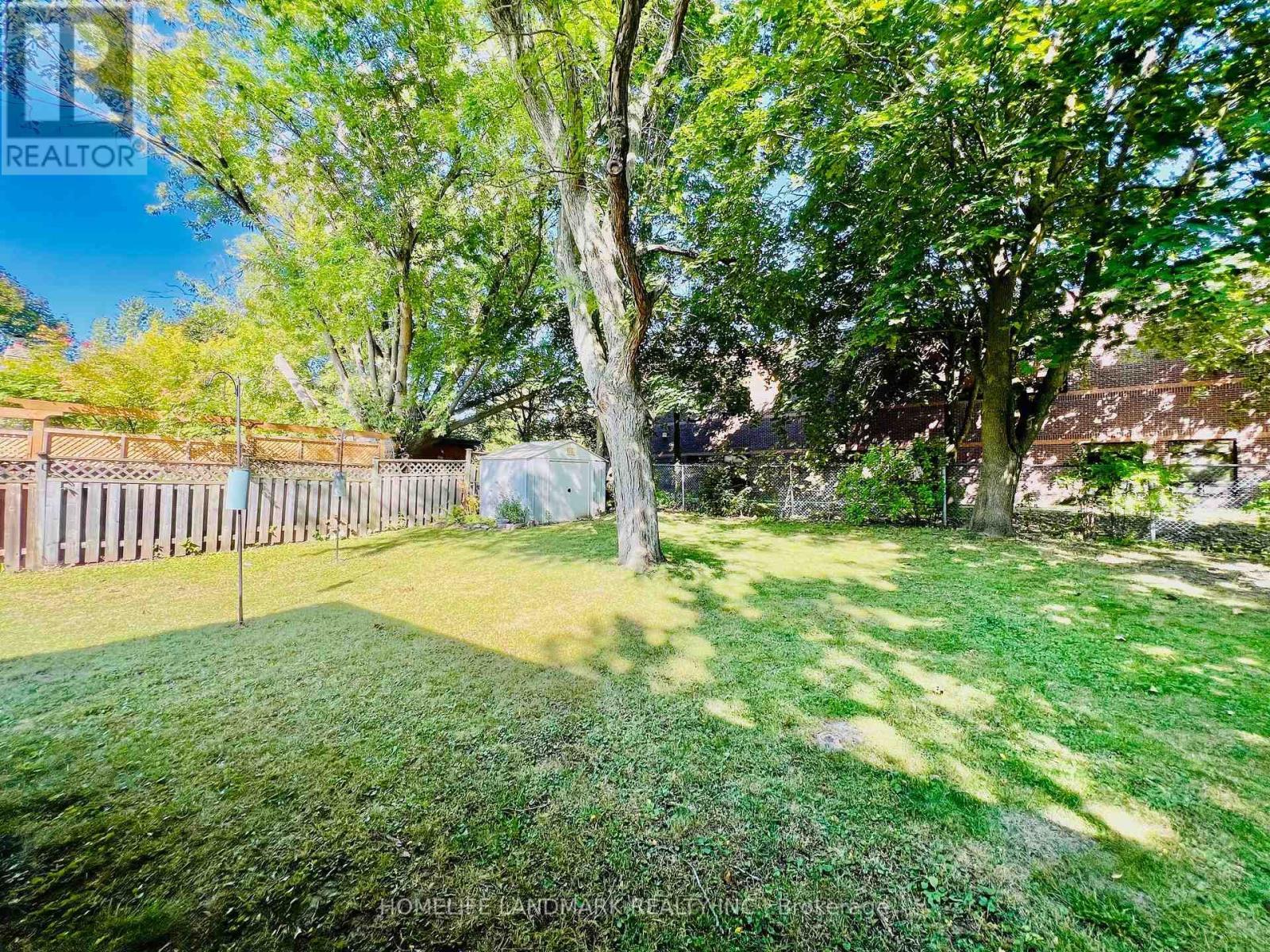 74 Devins Drive, Aurora, ON - Outdoor