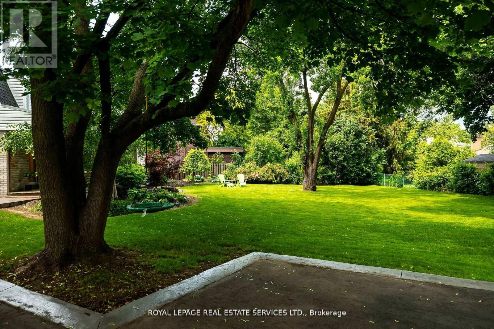 5 Pine Ridge Lane, Brampton, ON - Outdoor