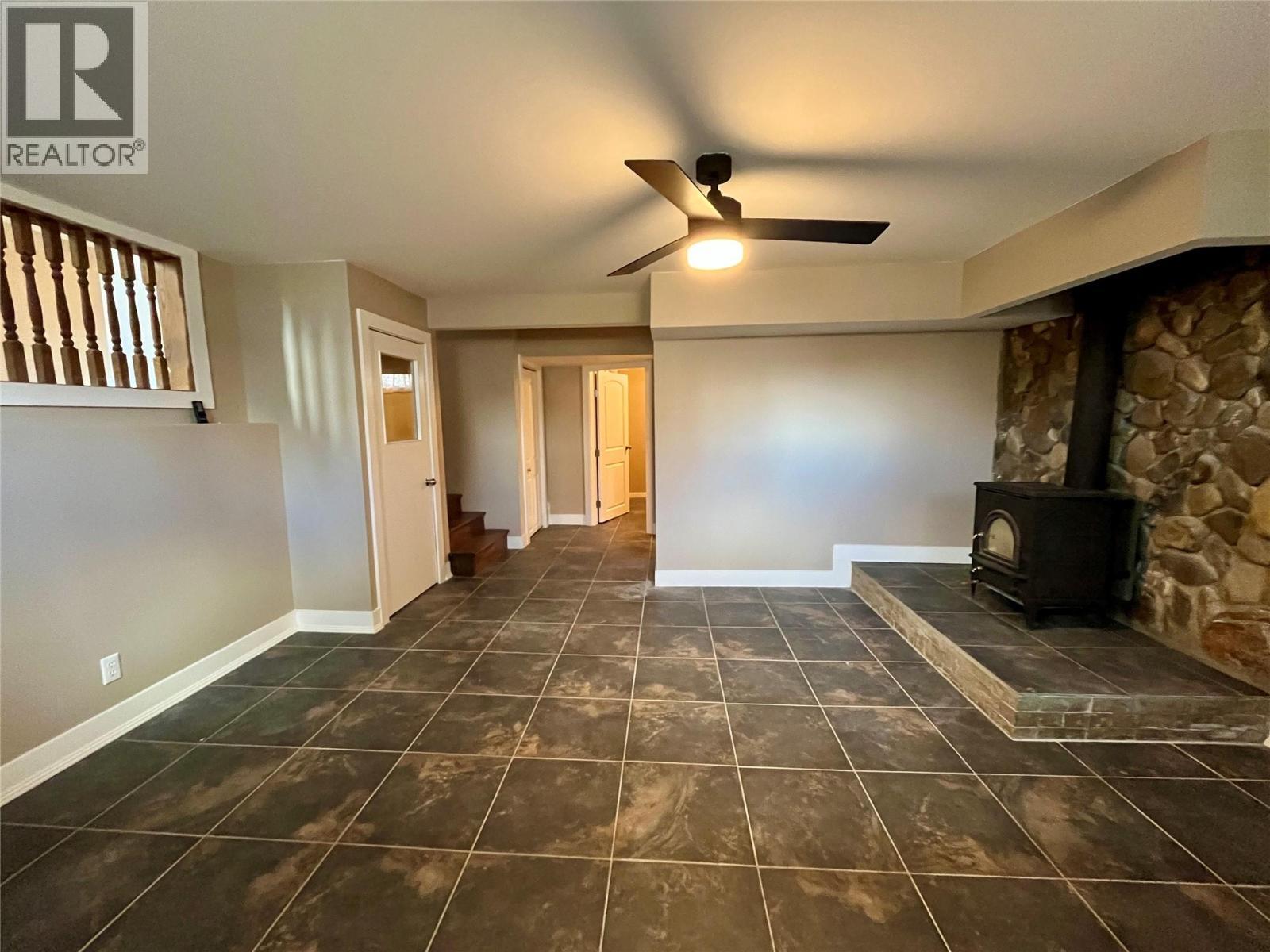 148 Gwillim Crescent, Tumbler Ridge, BC - Indoor Photo Showing Other Room