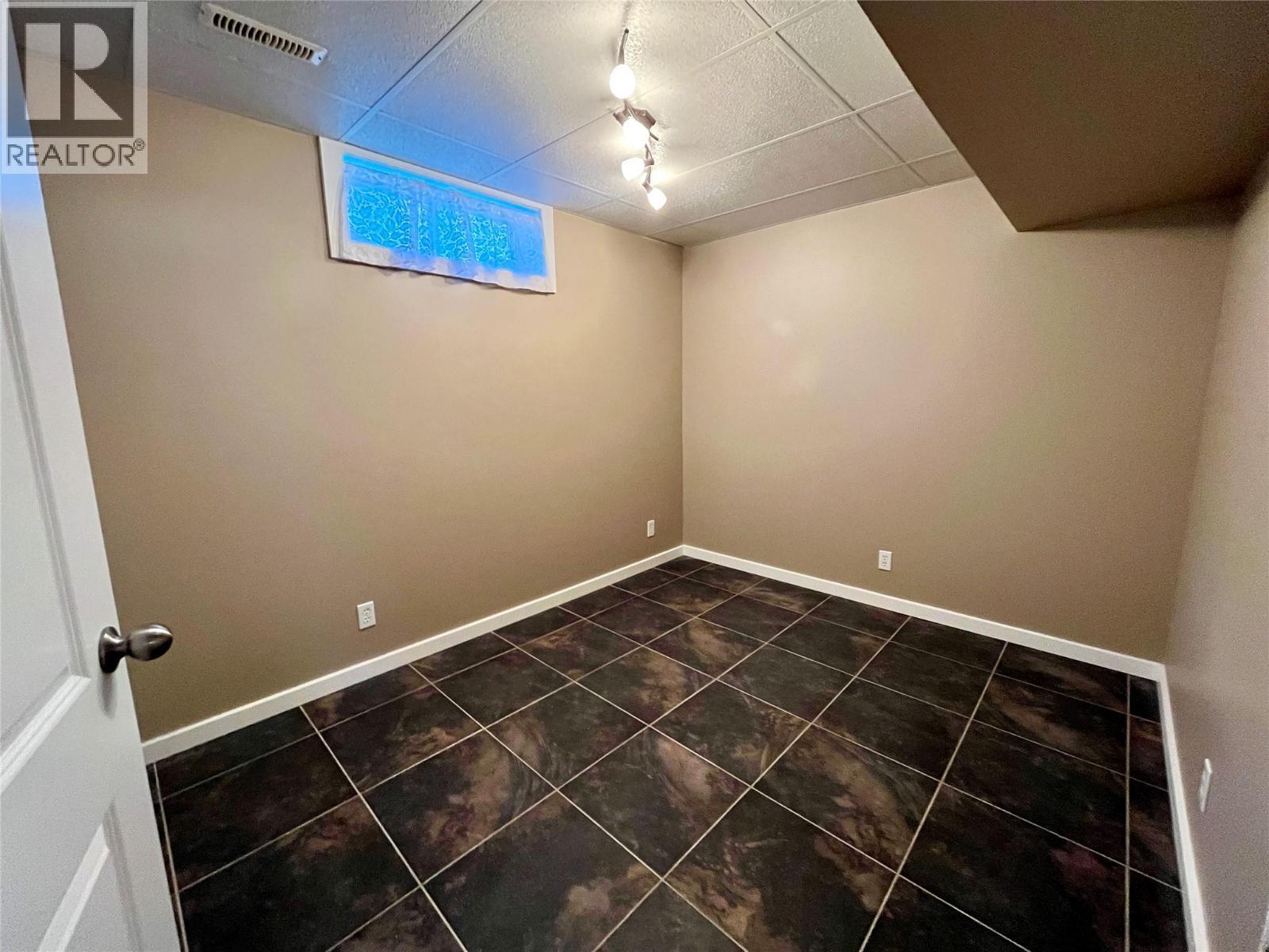 148 Gwillim Crescent, Tumbler Ridge, BC - Indoor Photo Showing Other Room