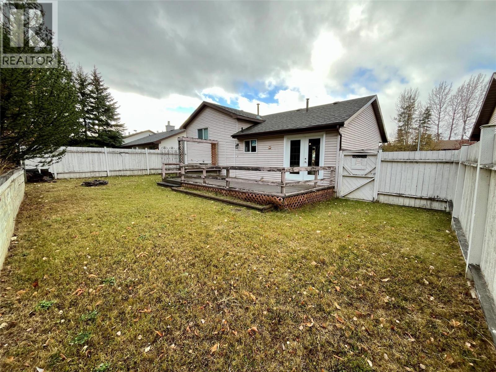 148 Gwillim Crescent, Tumbler Ridge, BC - Outdoor