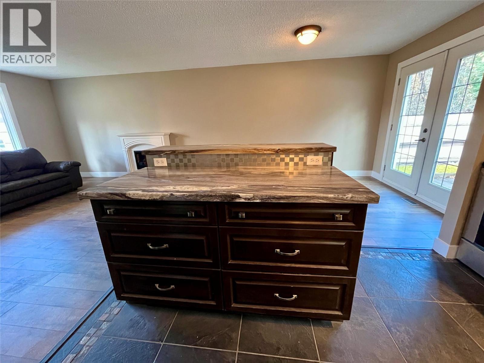 148 Gwillim Crescent, Tumbler Ridge, BC - Indoor