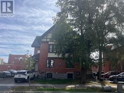 220-222 ARGYLE AVENUE  Ottawa, ON K2P 1B9