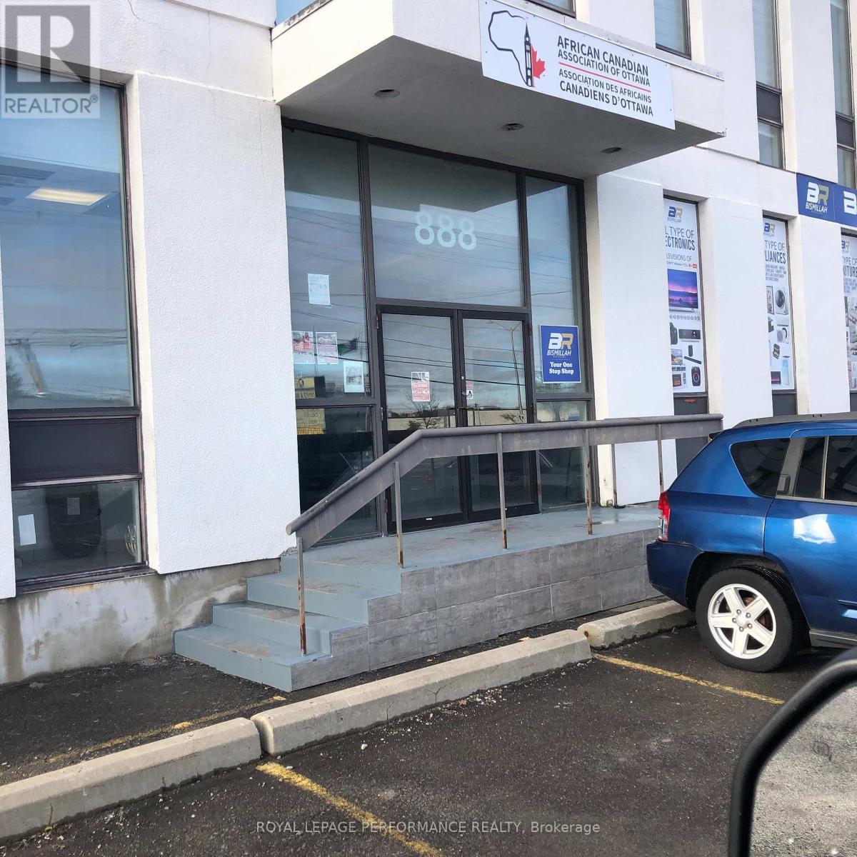 888 Belfast Road, Ottawa, ON