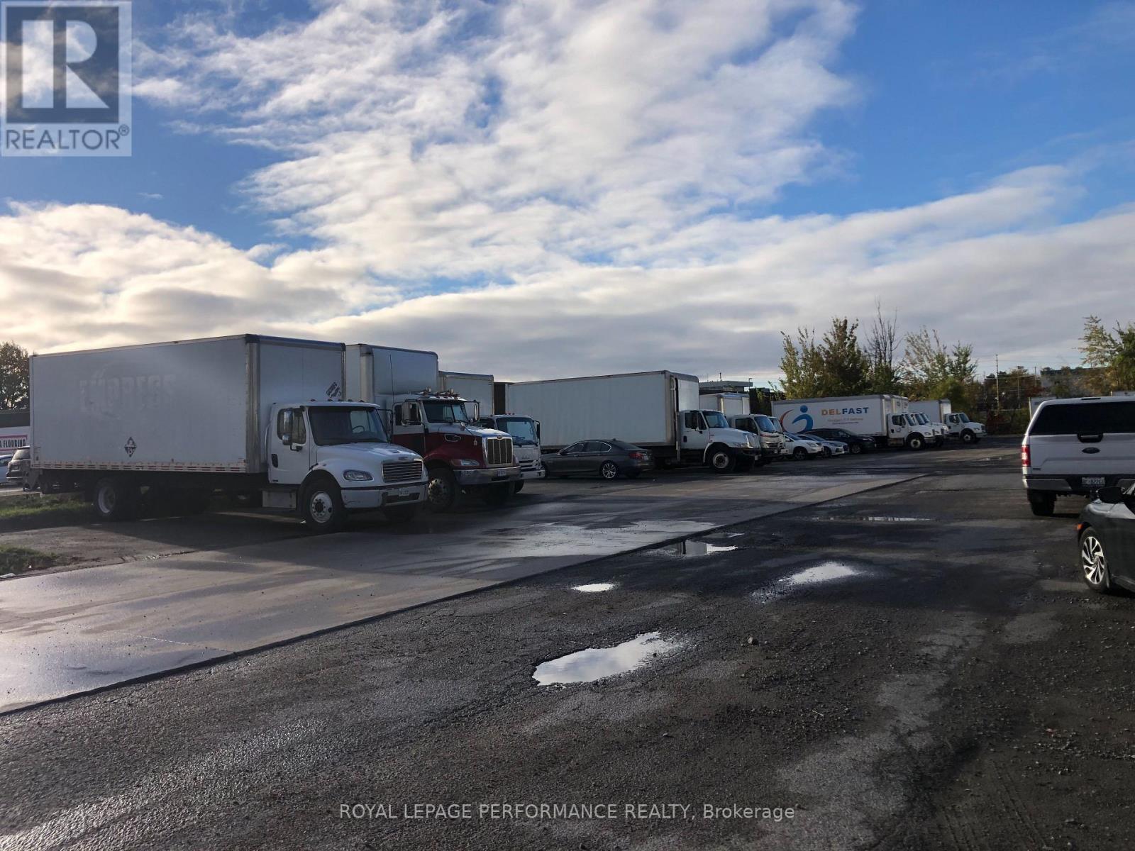 888 Belfast Road, Ottawa, ON