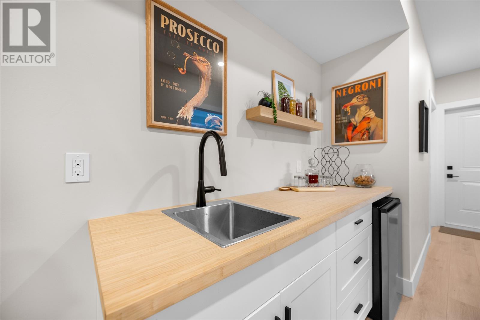 14 Kinglet Way, Conception Bay South, NL - Indoor Photo Showing Kitchen