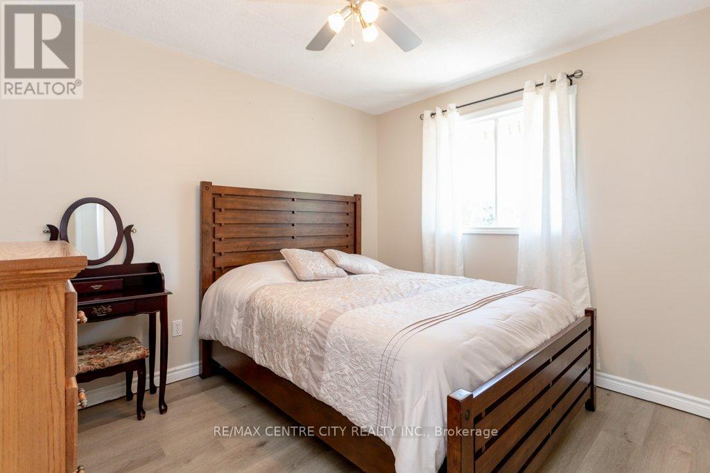 55 Melanie Drive E, Aylmer, ON - Indoor Photo Showing Bedroom