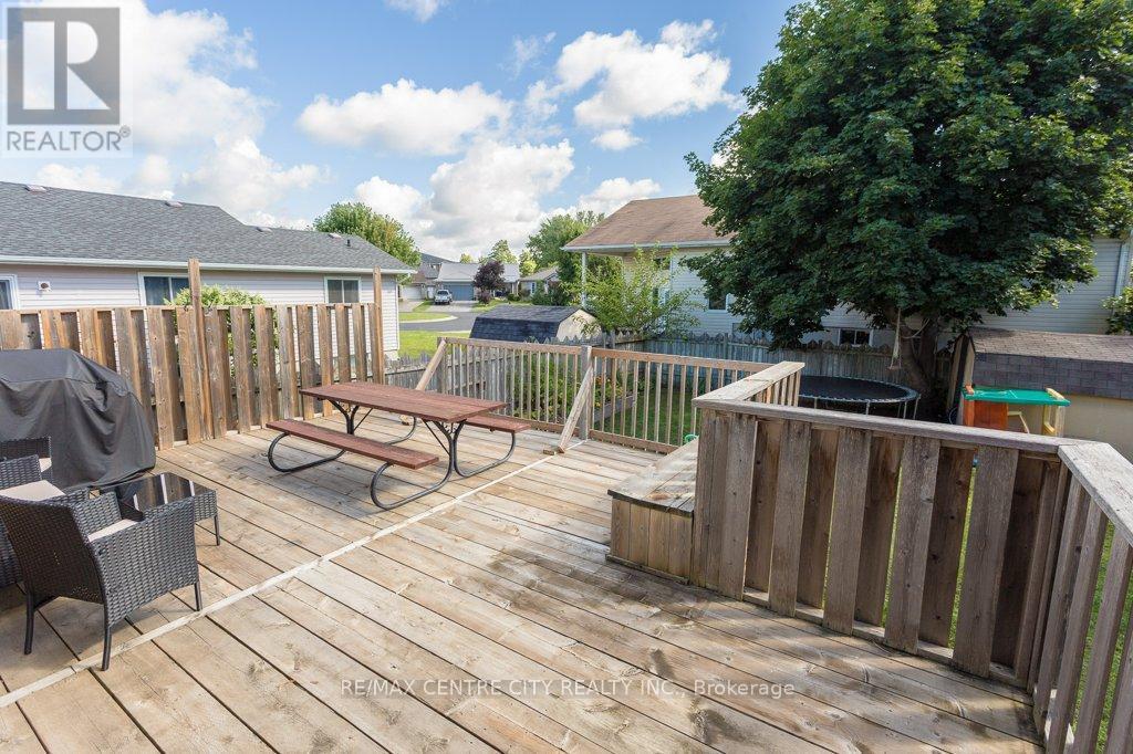 55 Melanie Drive E, Aylmer, ON - Outdoor With Deck Patio Veranda With Exterior