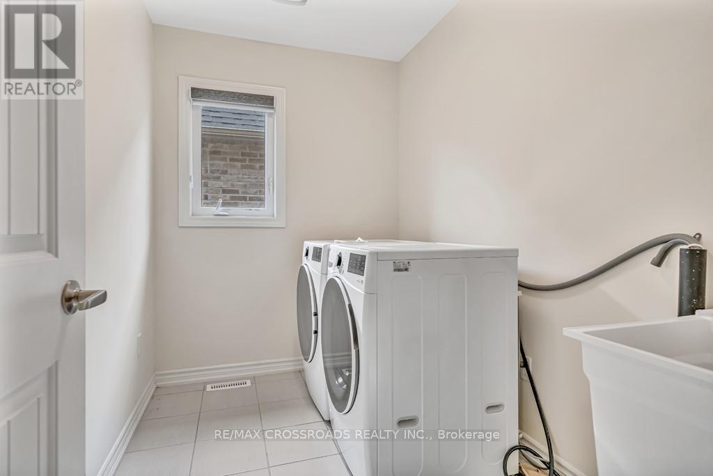 118 North Garden Boulevard, Scugog, ON - Indoor Photo Showing Laundry Room