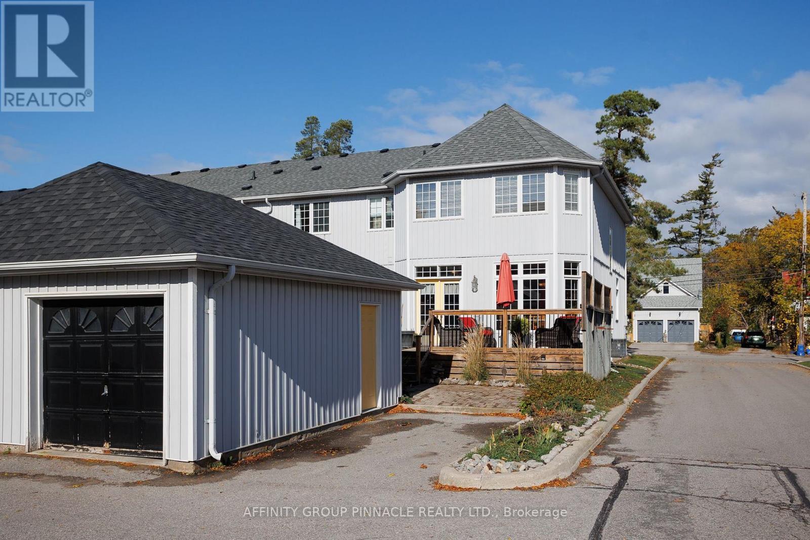 983 Lake Drive E, Georgina (Sutton & Jackson'S Point), ON - Outdoor