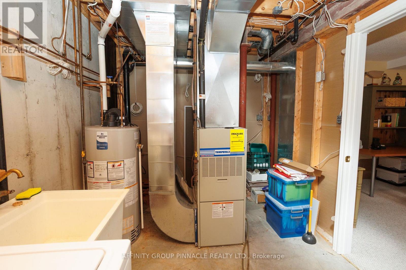 983 Lake Drive E, Georgina (Sutton & Jackson'S Point), ON - Indoor Photo Showing Basement