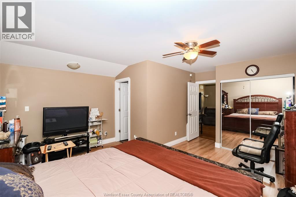 1617 Mark Avenue, Windsor, ON - Indoor Photo Showing Other Room