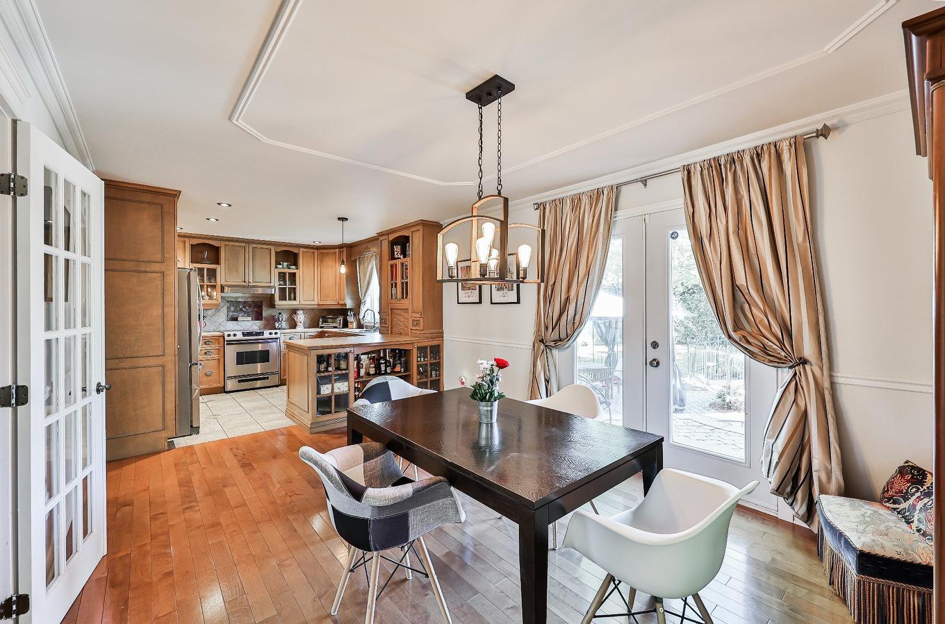 Salle à manger - 6 Rue Des Doublons, Blainville, QC - Indoor Photo Showing Dining Room