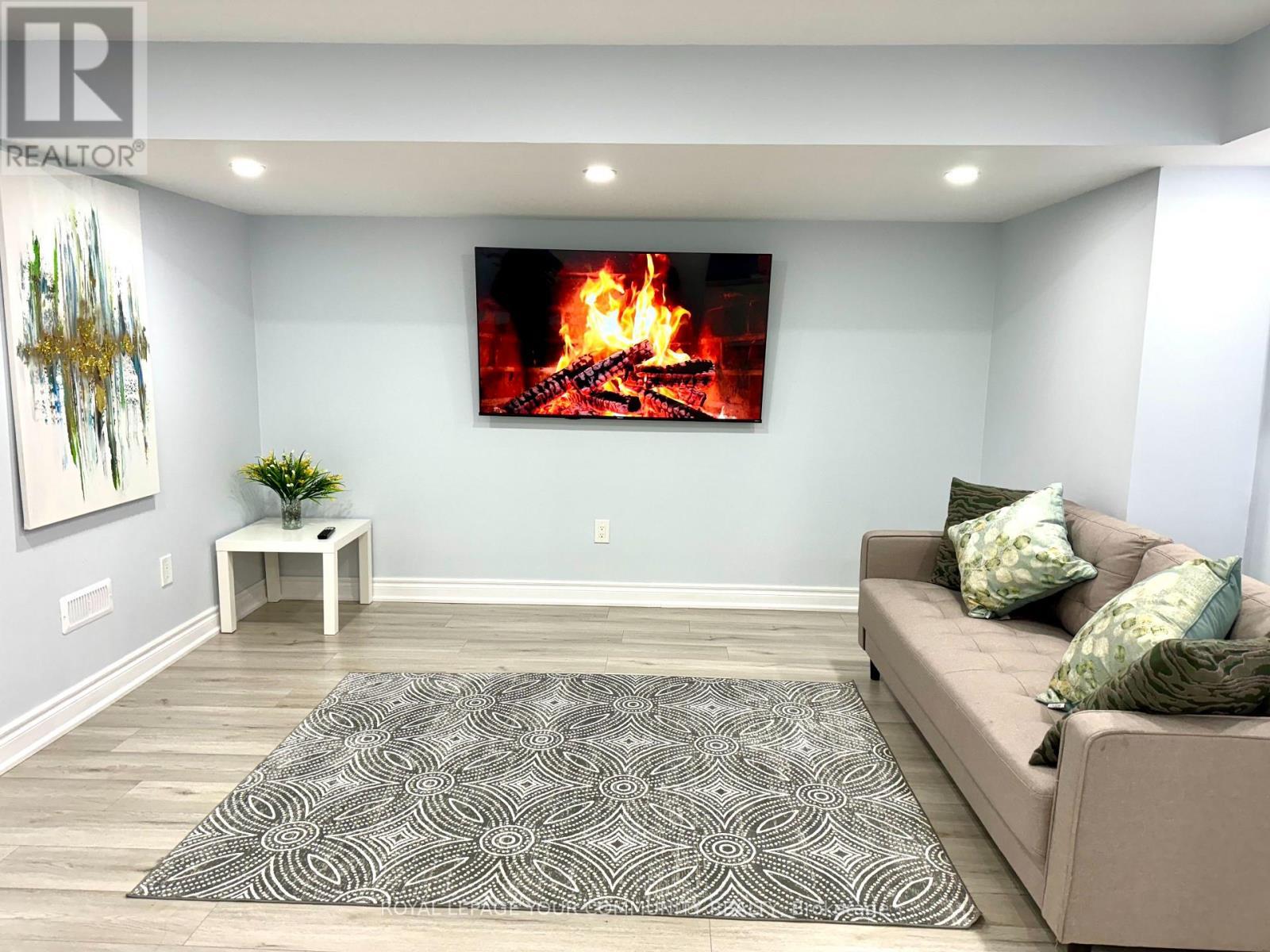 Lower - 51 Cayton Crescent, Bradford West Gwillimbury, ON - Indoor Photo Showing Other Room