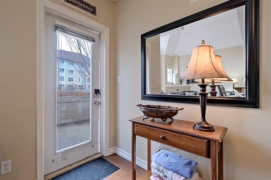 101-1128 Sunset Drive, Kelowna, BC - Indoor Photo Showing Other Room