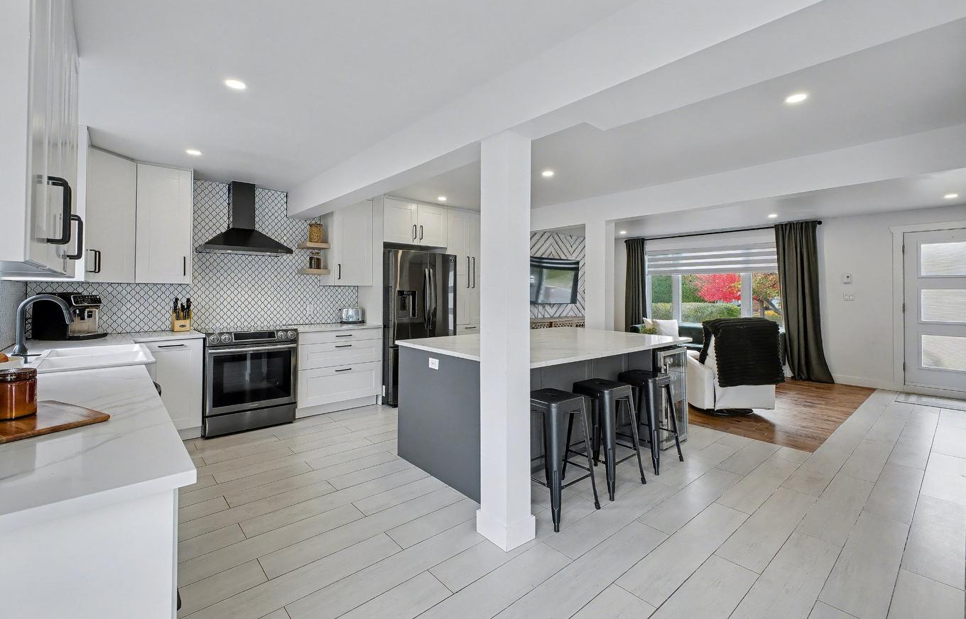 Kitchen - 2170 Rue Vendôme, Saint-Bruno-De-Montarville, QC - Indoor Photo Showing Kitchen