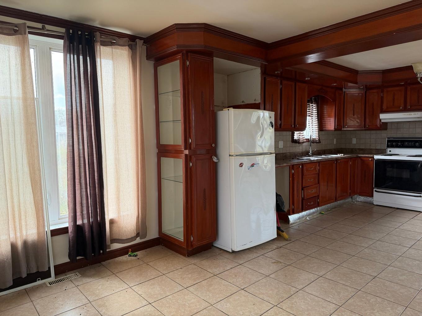 Cuisine - 314 4E-Et-5E Rang E., Dupuy, QC - Indoor Photo Showing Kitchen