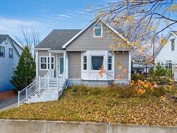 13 Av. St-François Rouyn-Noranda, QC J9X 1T1