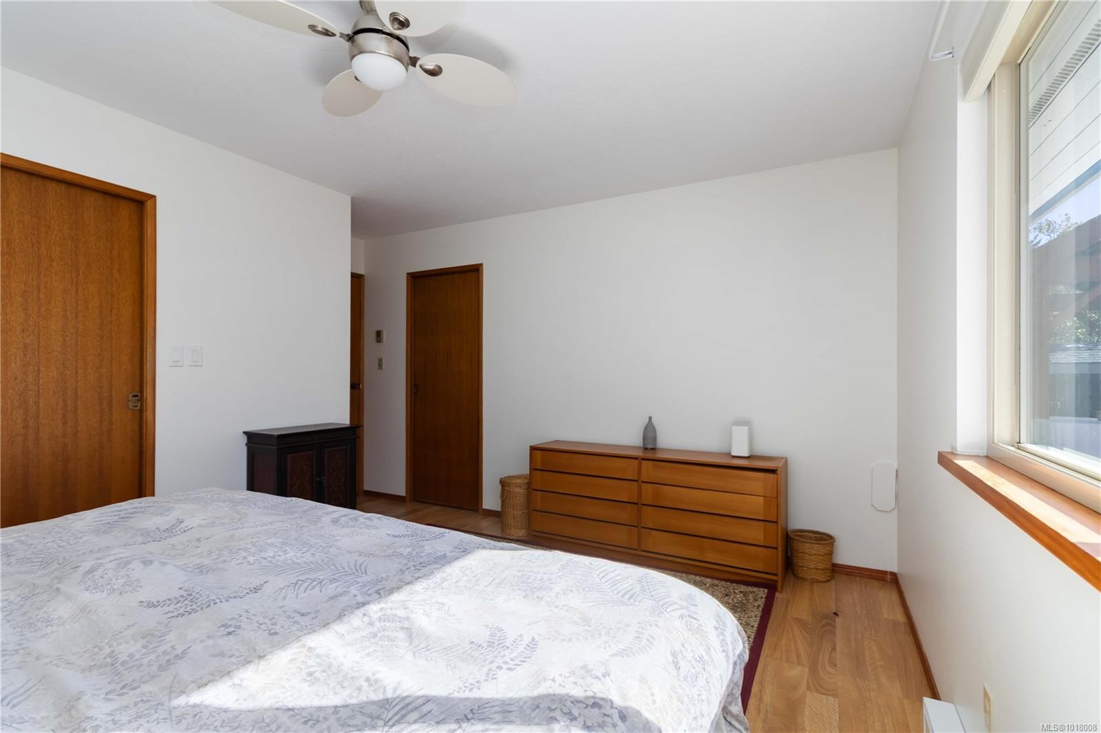 711 Miller Ave, Saanich, BC