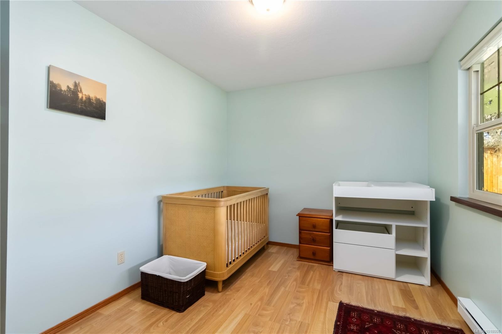 711 Miller Ave, Saanich, BC