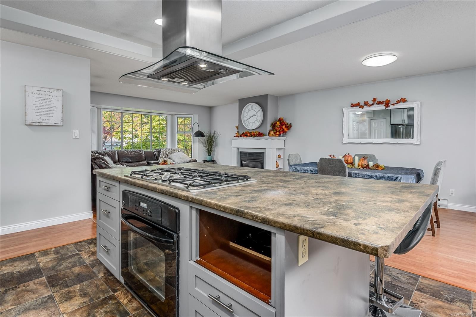 2043 Valley View Dr, Courtenay, BC