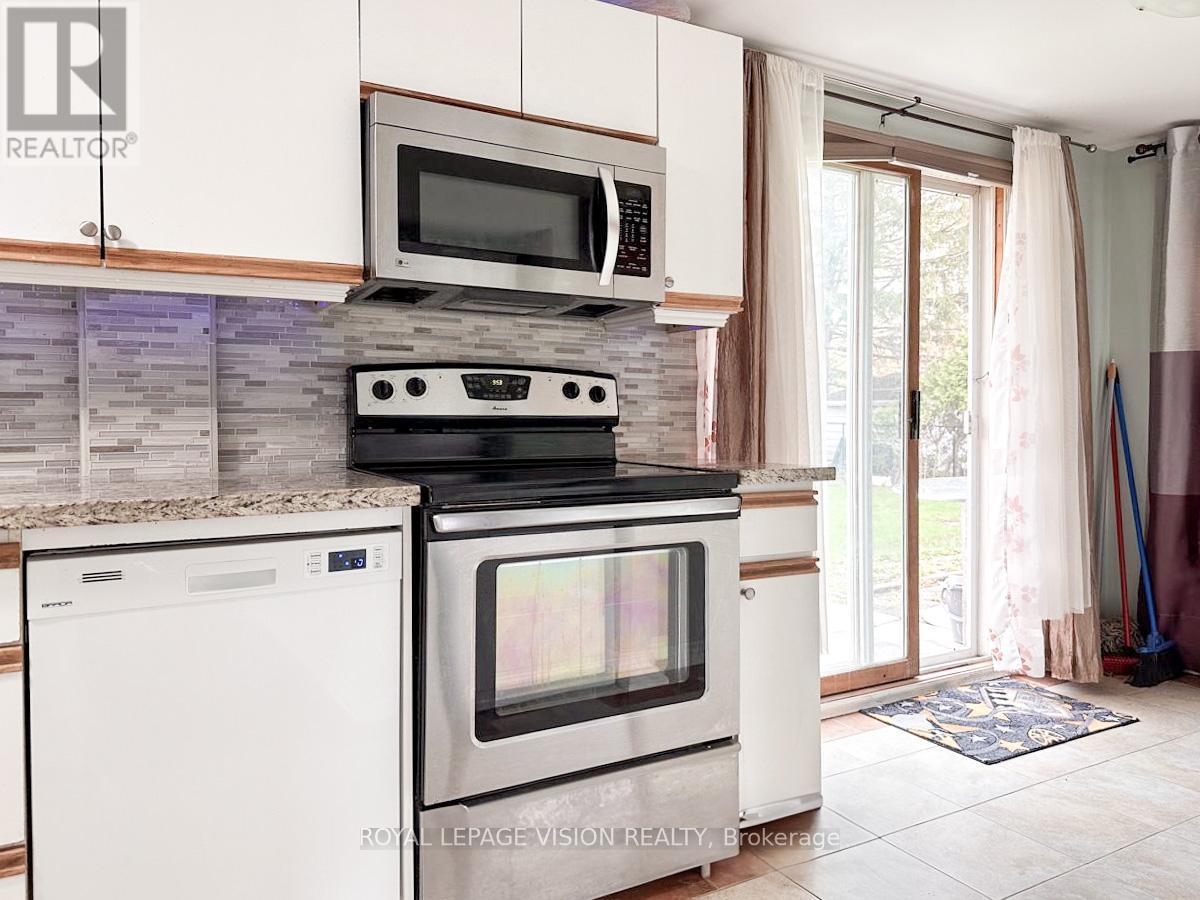 Coach House - 117 William Street, Whitchurch-Stouffville, ON - Indoor Photo Showing Kitchen With Stainless Steel Kitchen With Upgraded Kitchen