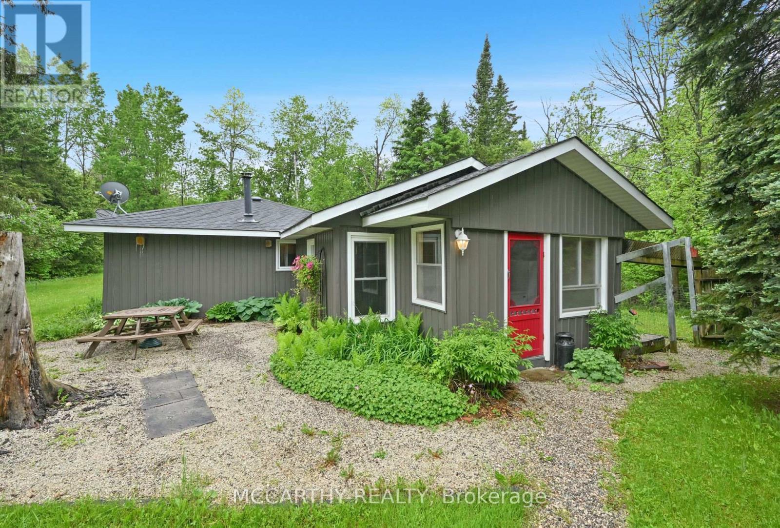 606095 River Road, Mulmur, ON - Outdoor