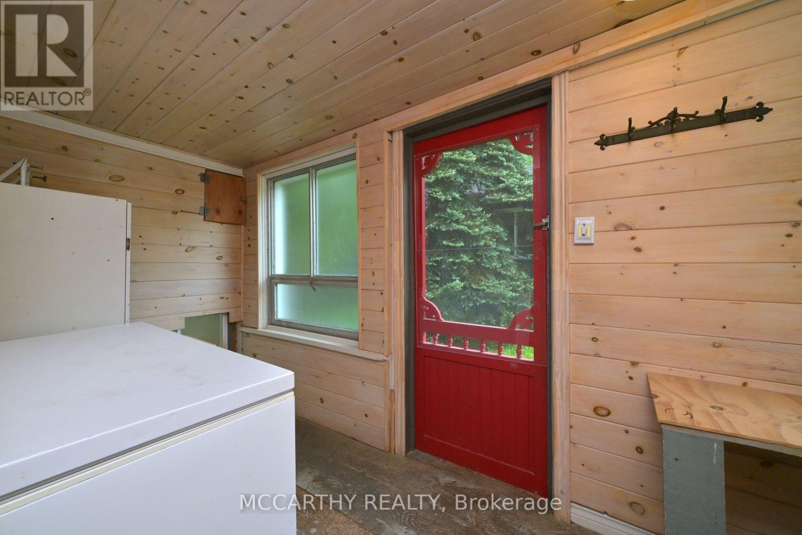 606095 River Road, Mulmur, ON - Indoor