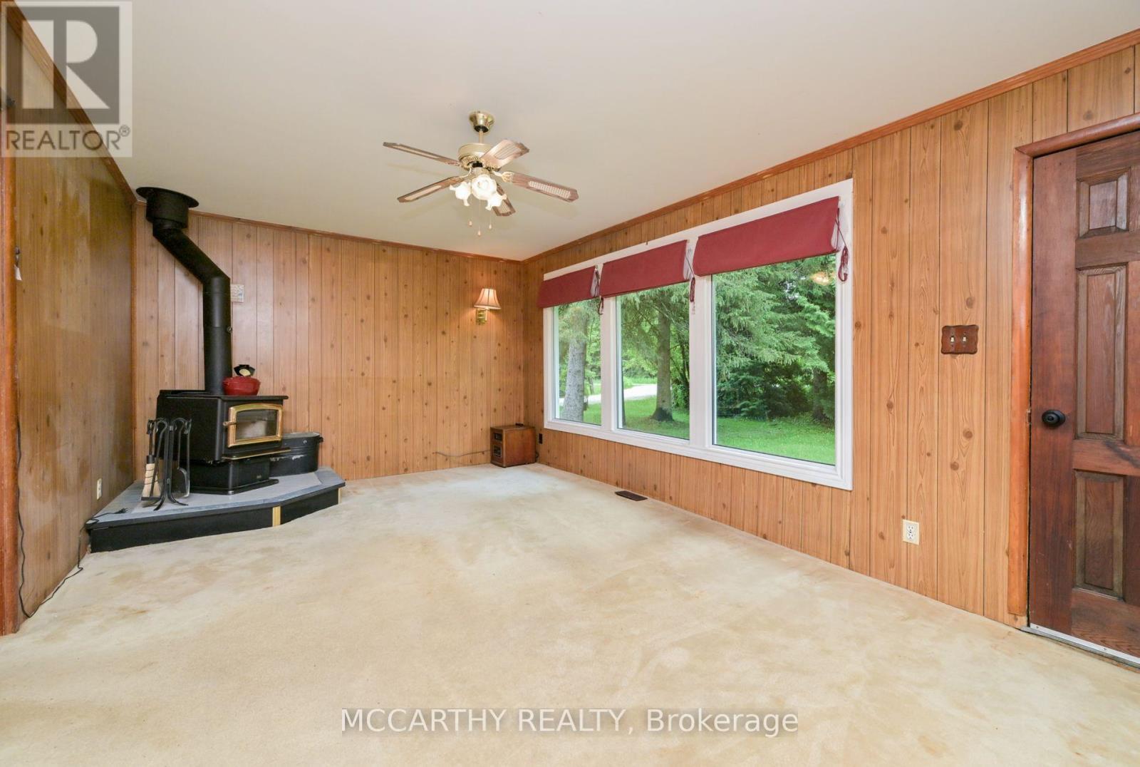 606095 River Road, Mulmur, ON - Indoor Photo Showing Other Room