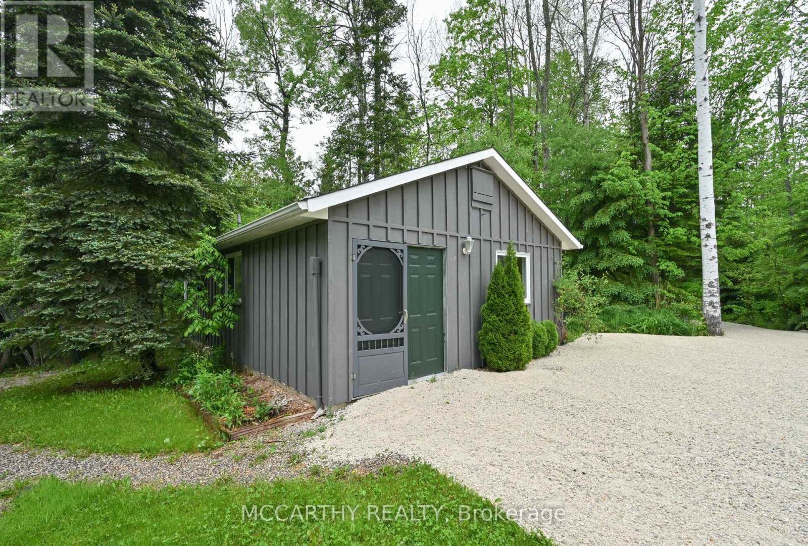 606095 River Road, Mulmur, ON - Outdoor