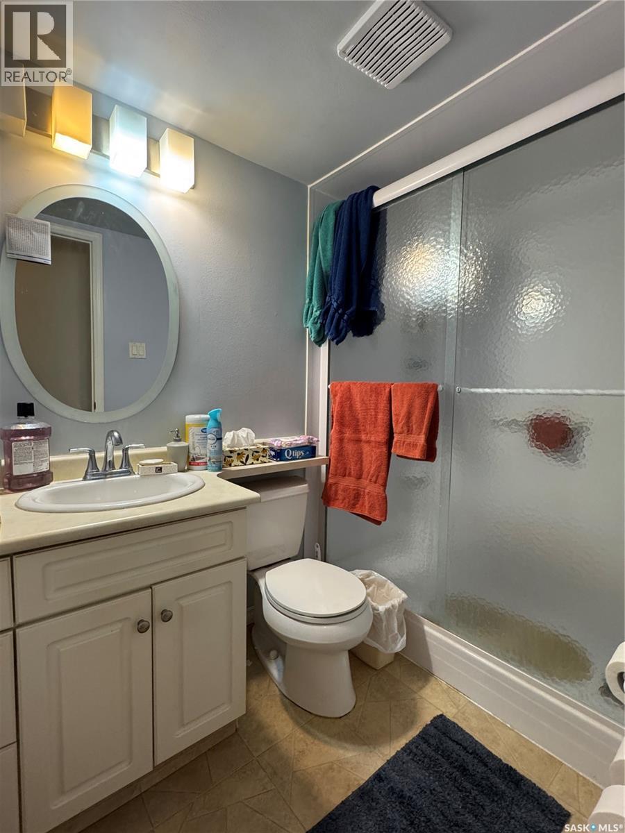 109 2911 Harding Street, Regina, SK - Indoor Photo Showing Bathroom