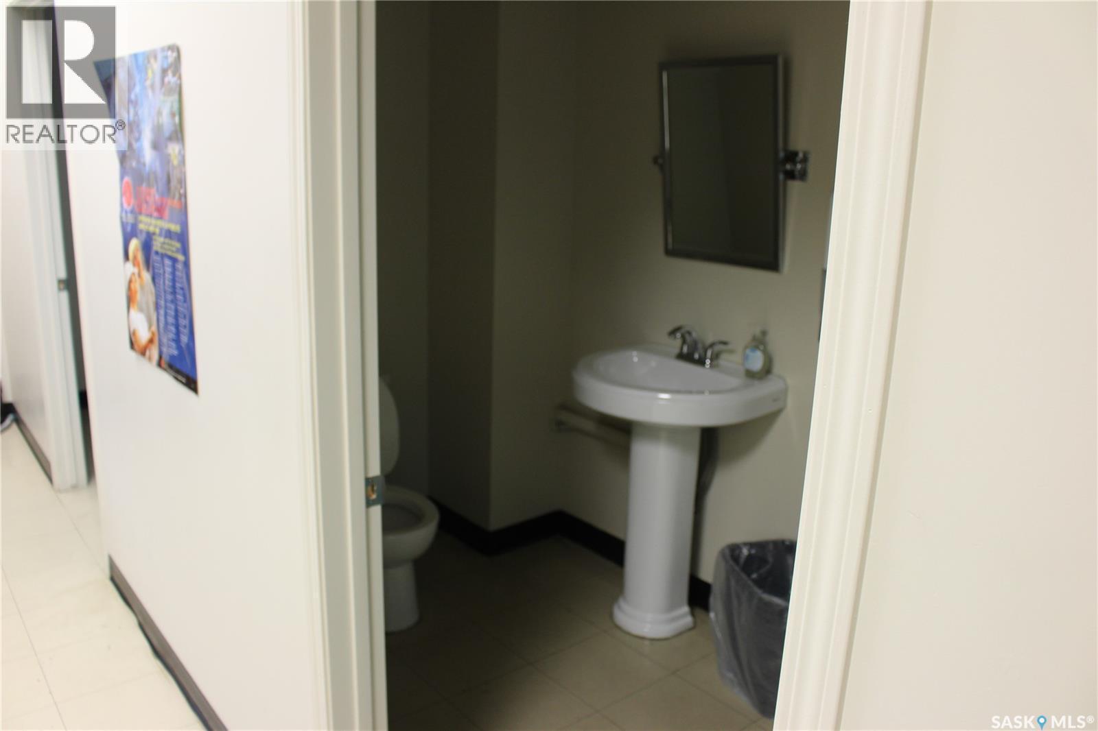 432 Main Street N, Moose Jaw, SK