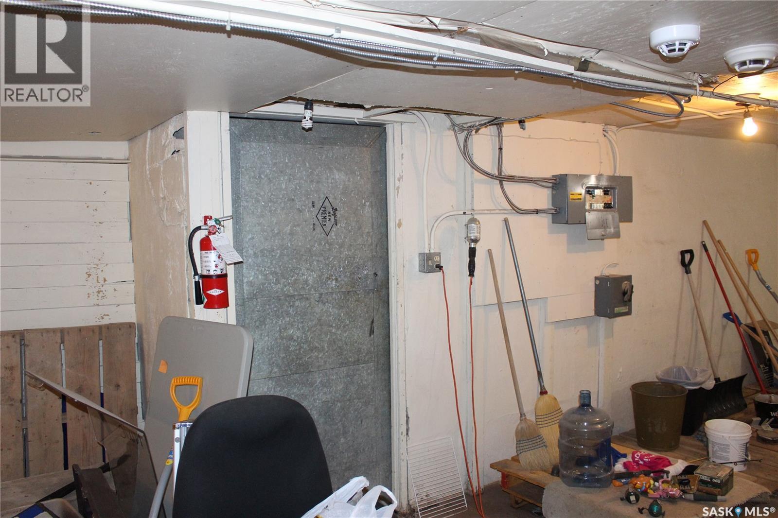 432 Main Street N, Moose Jaw, SK