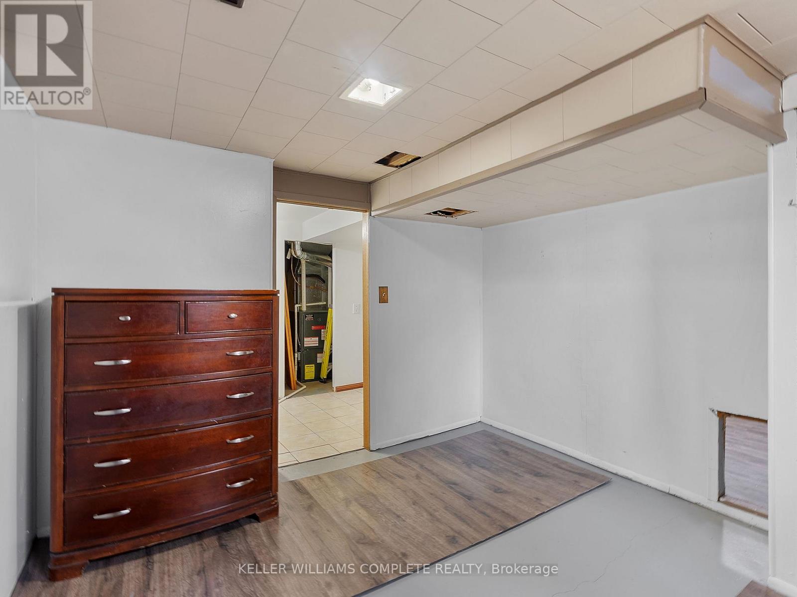 102 Dundee Drive, Haldimand, ON - Indoor Photo Showing Other Room