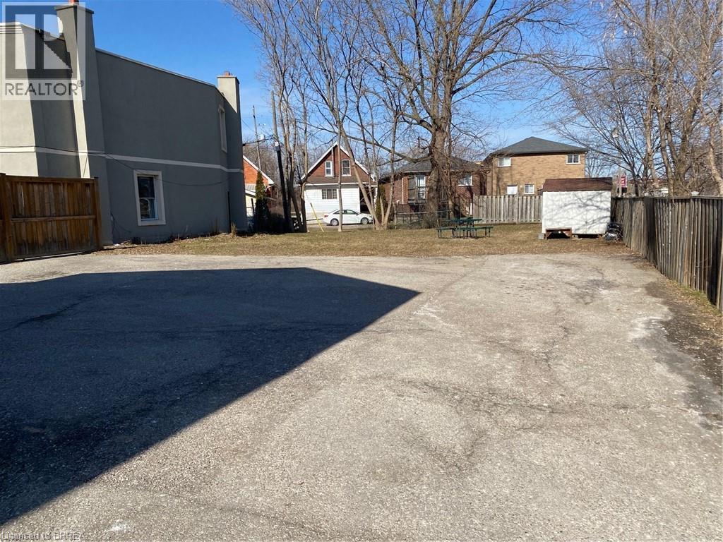 106 Marlborough Street Unit# 1, Brantford, ON - Outdoor