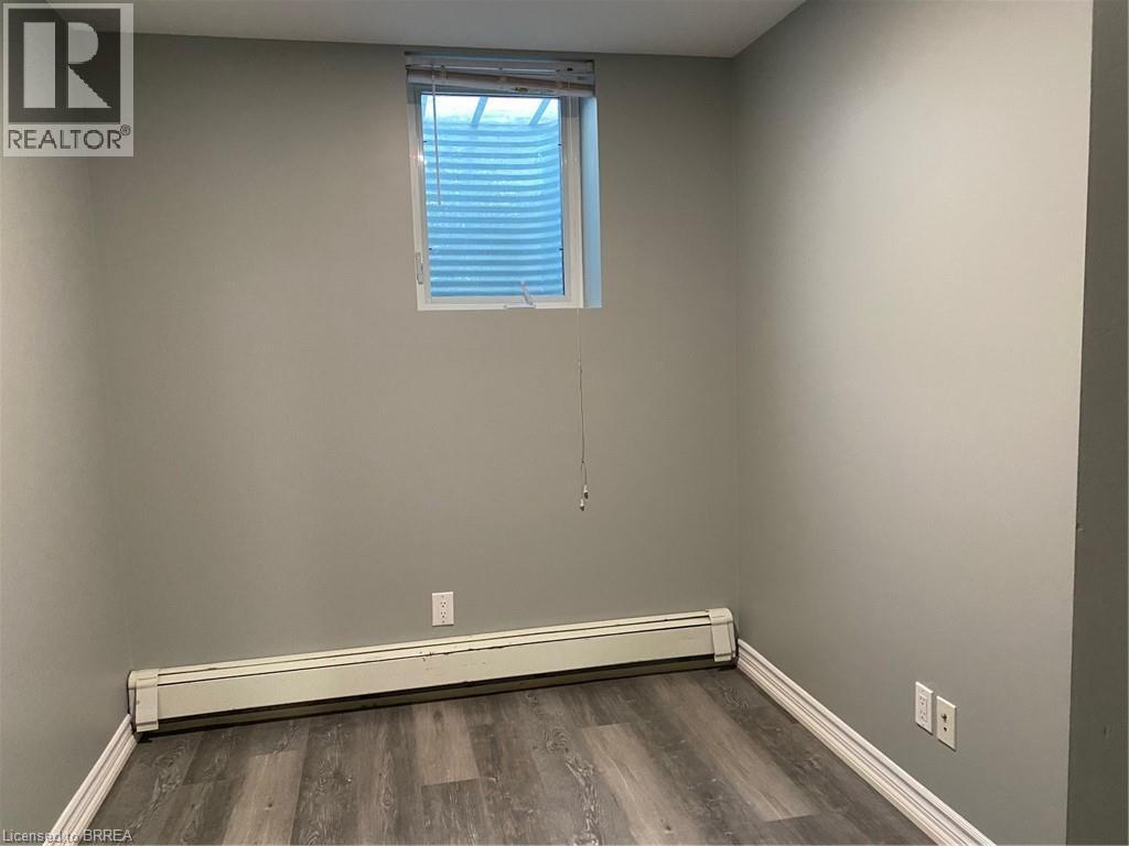 106 Marlborough Street Unit# 1, Brantford, ON - Indoor Photo Showing Other Room