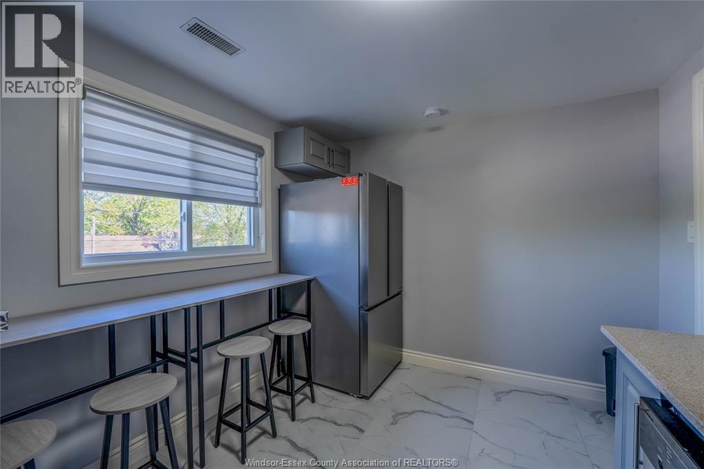 1221 Poisson Street Unit# 2, Tecumseh, ON - Indoor