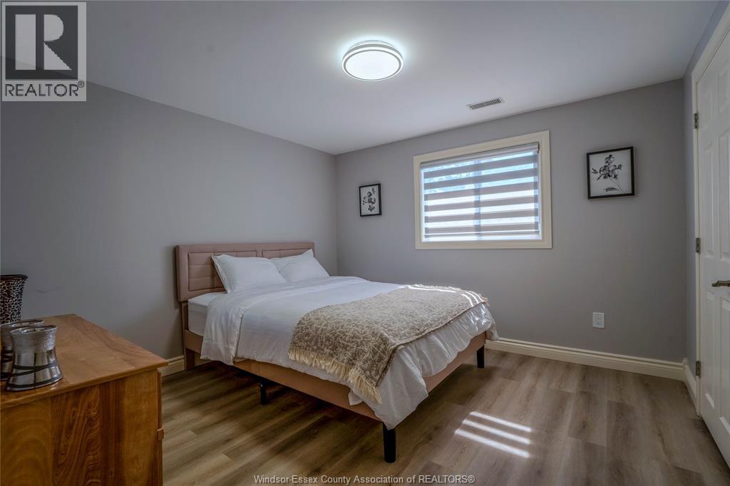 1221 Poisson Street Unit# 2, Tecumseh, ON - Indoor Photo Showing Bedroom
