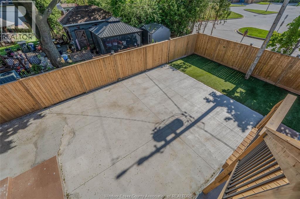 1221 Poisson Street Unit# 2, Tecumseh, ON - Outdoor