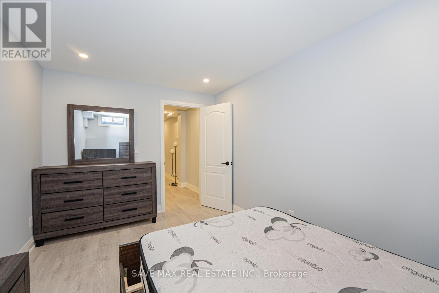 Bsmt - 40 Ed Quigg Way, Vaughan, ON - Indoor Photo Showing Bedroom