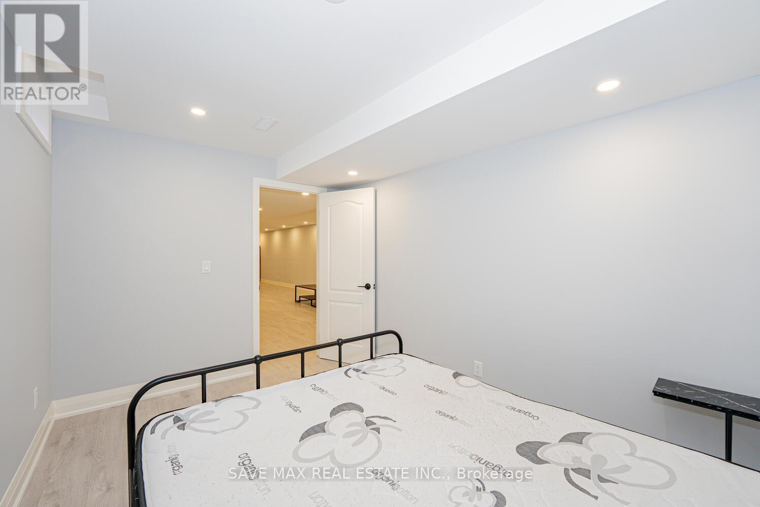 Bsmt - 40 Ed Quigg Way, Vaughan, ON - Indoor Photo Showing Bedroom