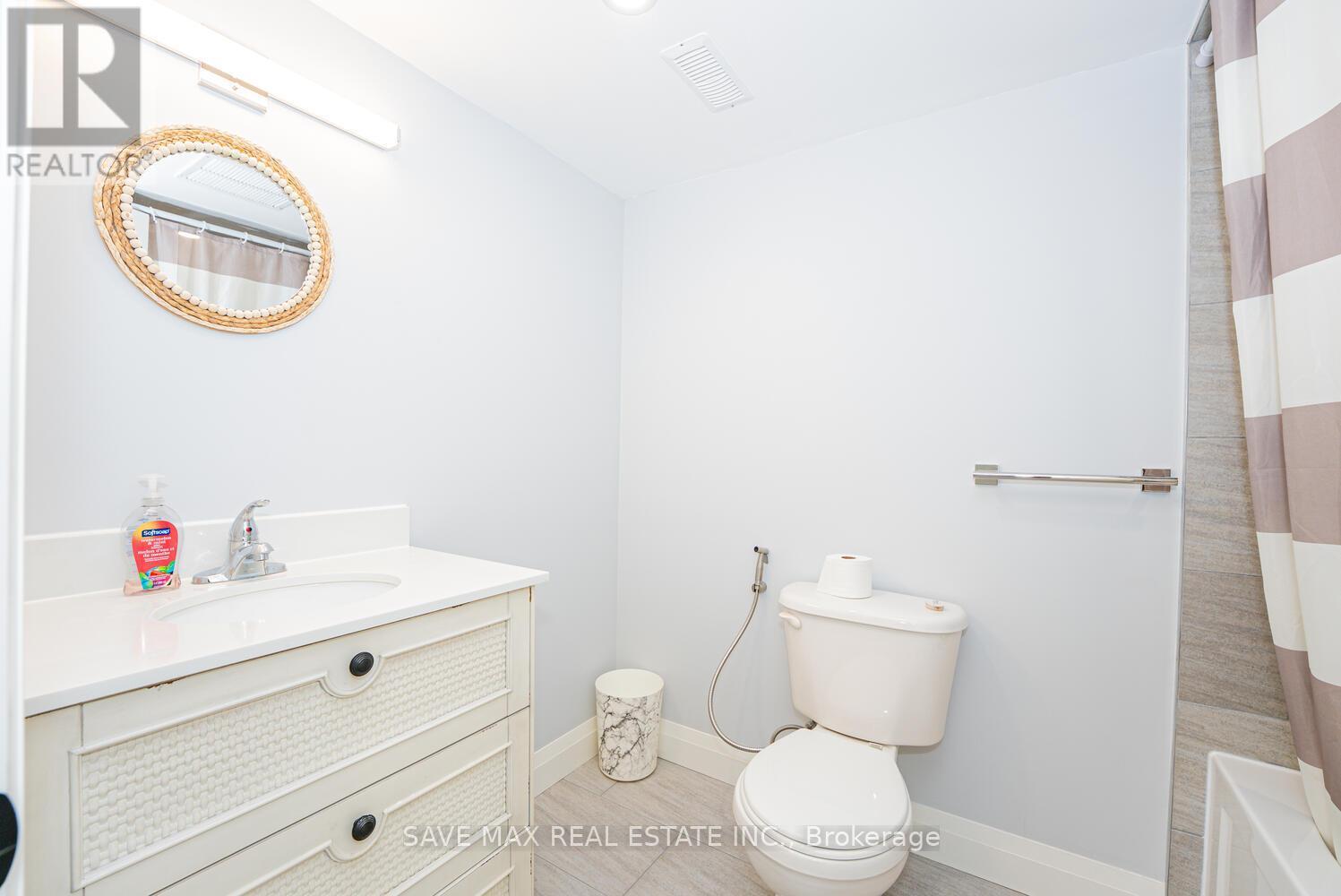 Bsmt - 40 Ed Quigg Way, Vaughan, ON - Indoor Photo Showing Bathroom