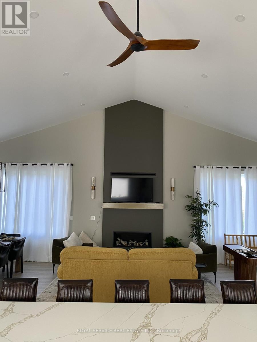 63 Cedar Shores Drive, Trent Hills, ON - Indoor Photo Showing Dining Room