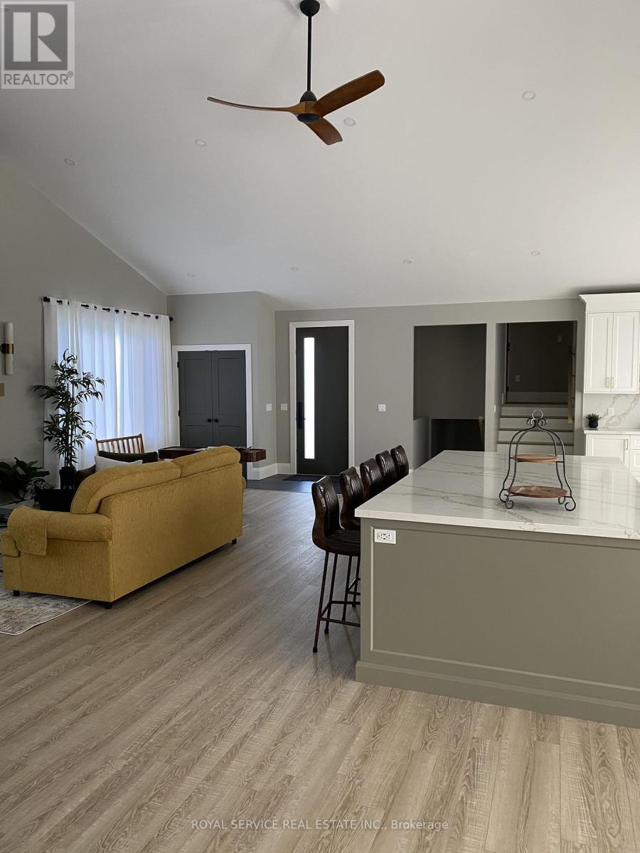 63 Cedar Shores Drive, Trent Hills, ON - Indoor Photo Showing Other Room